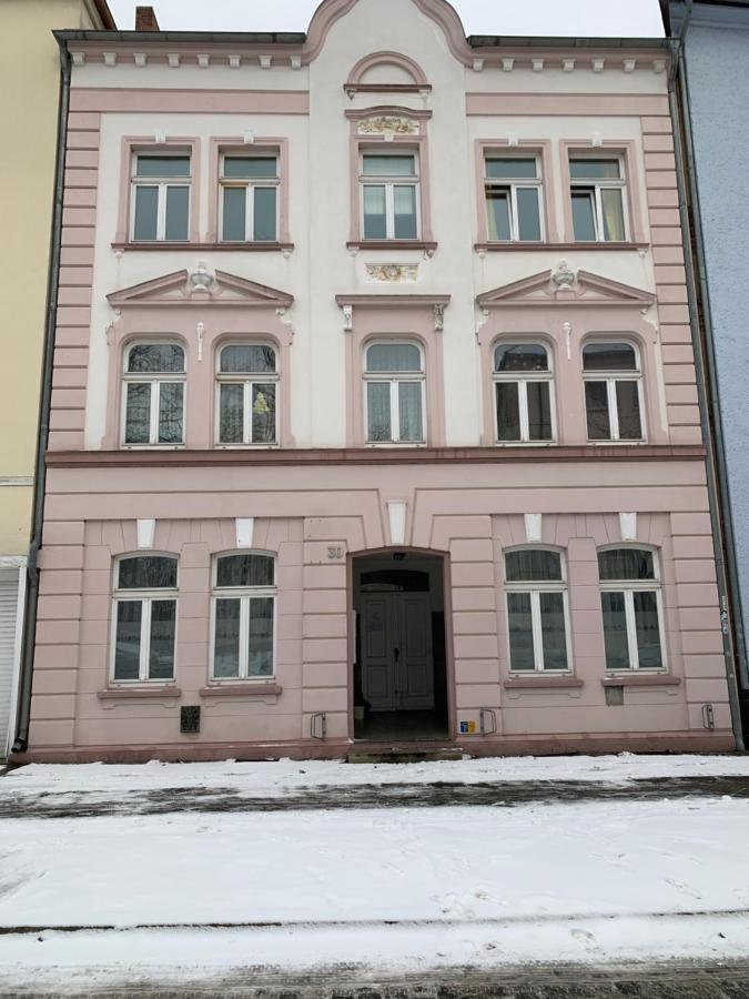 Best-Preis Fewo Rathausblick 2 - Zentrale Lage In Wittenberge - 2 Personen - Einzelzimmer - Vollausstattung - Wlan / Prime & Self-Check-In Exterior photo